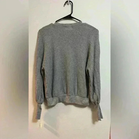NWT - PST - Project Social T - Grey Long Sleeve Waffle Knit Lightweight Top - XS - Picture 6 of 6